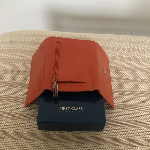First Class New Trifold Orange Wallet - Picture 2 of 5